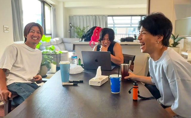 YouTuberえびじゃ、“2ストライク”でチャンネルBANの危機に　「普通の宅飲み」動画に違反警告